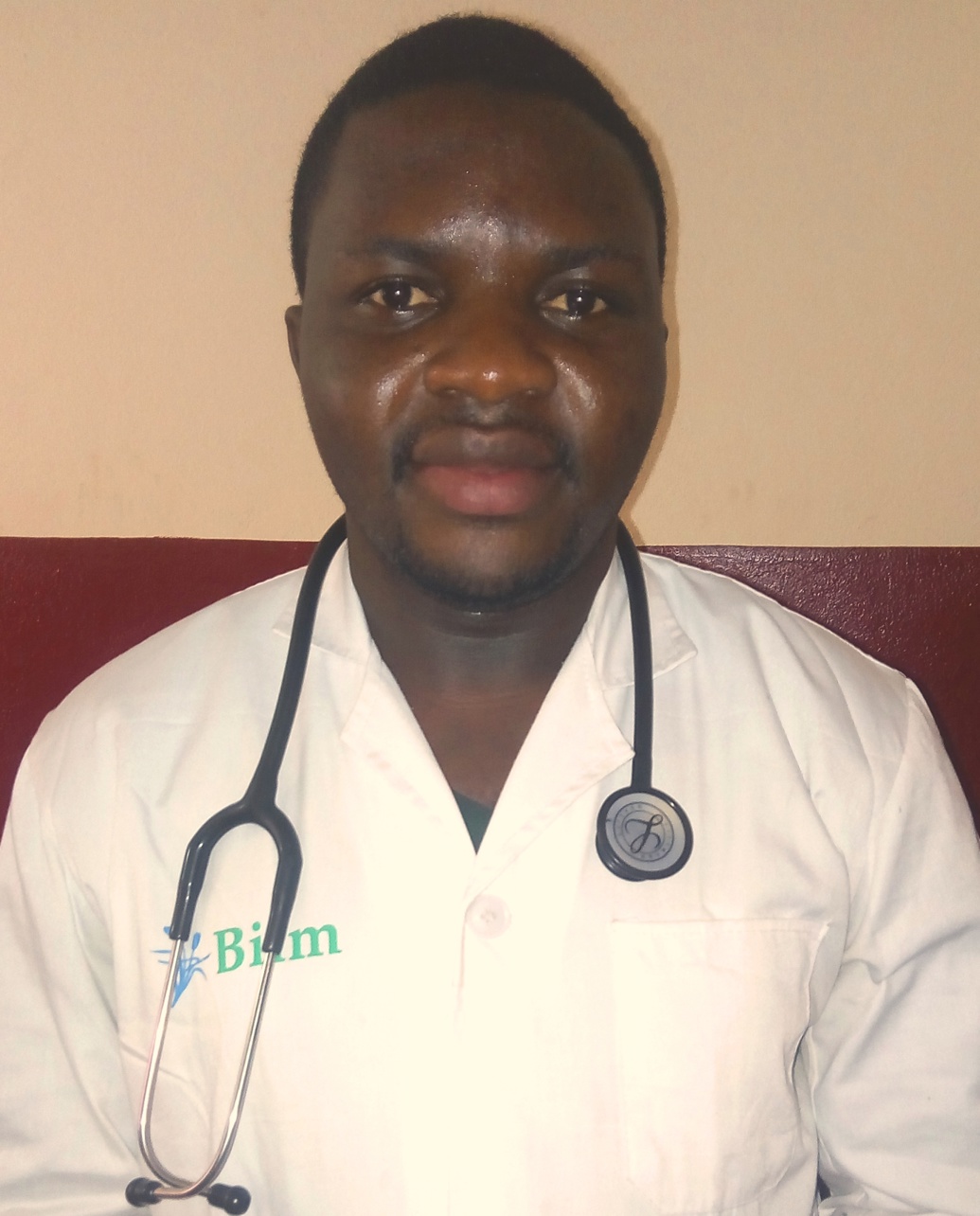 Médecin en zone anglophone, Gilbert Akoua fuit la vindicte des belligérants